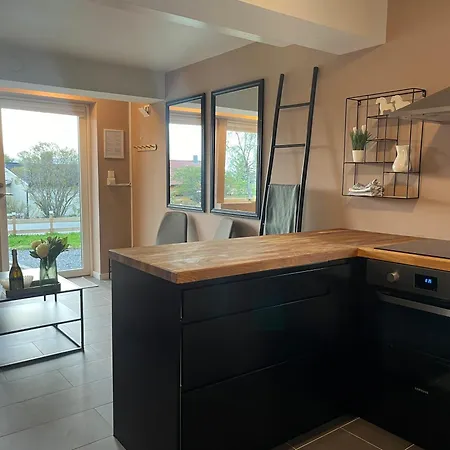 Five - Boutique Lägenhet *